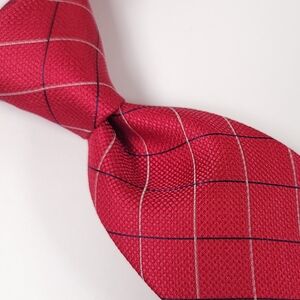 NWT - CLUB ROOM Elegant Necktie Red & Blue, Plaid Pattern, Silk & Polyester.